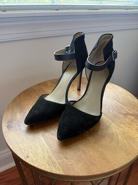 Classic Black Ankle-Strap Pointed-Toe Pumps